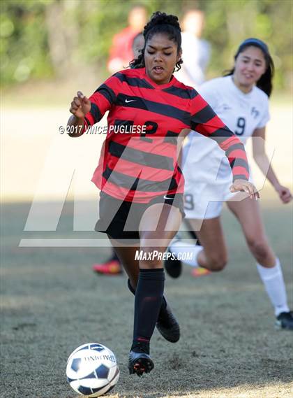 Thumbnail 2 in Oak Hills @ Flintridge Prep (CIF SS Playoffs) photogallery.