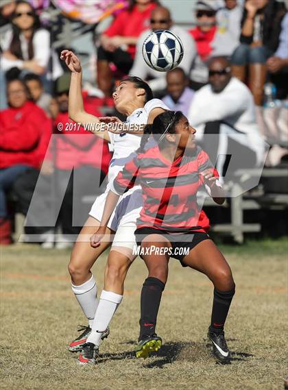 Thumbnail 2 in Oak Hills @ Flintridge Prep (CIF SS Playoffs) photogallery.