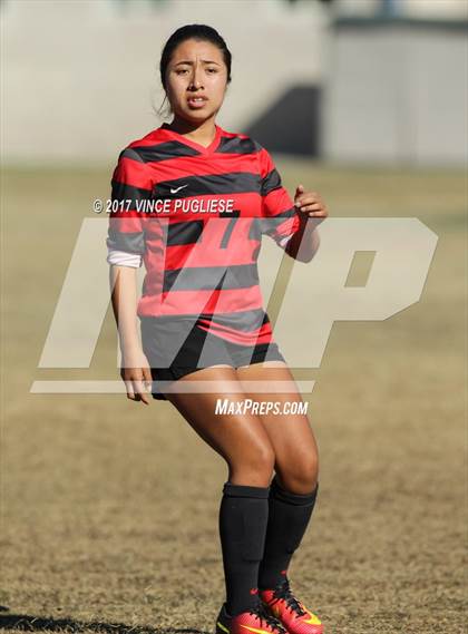 Thumbnail 1 in Oak Hills @ Flintridge Prep (CIF SS Playoffs) photogallery.