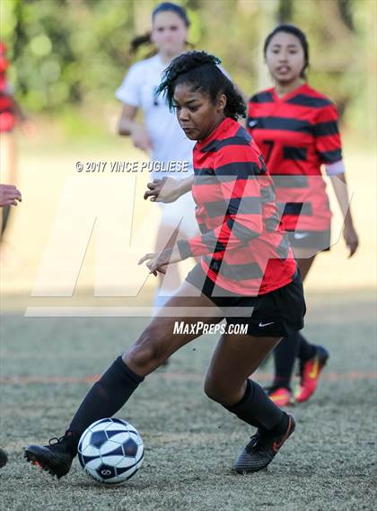 Thumbnail 2 in Oak Hills @ Flintridge Prep (CIF SS Playoffs) photogallery.