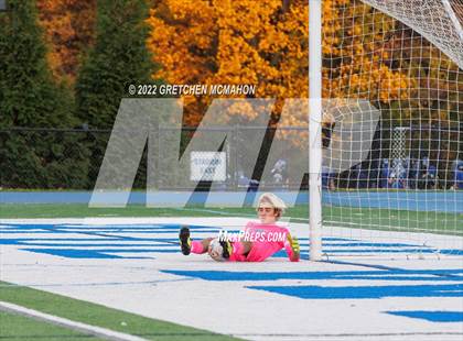 Thumbnail 3 in Ludlowe@Darien (FCIAC 1/4finals) photogallery.