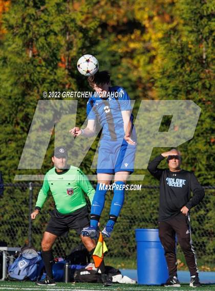 Thumbnail 2 in Ludlowe@Darien (FCIAC 1/4finals) photogallery.