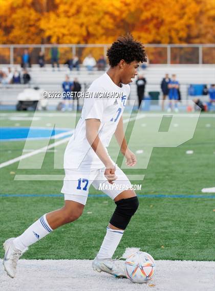 Thumbnail 2 in Ludlowe@Darien (FCIAC 1/4finals) photogallery.