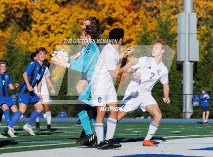 Thumbnail 2 in Ludlowe@Darien (FCIAC 1/4finals) photogallery.