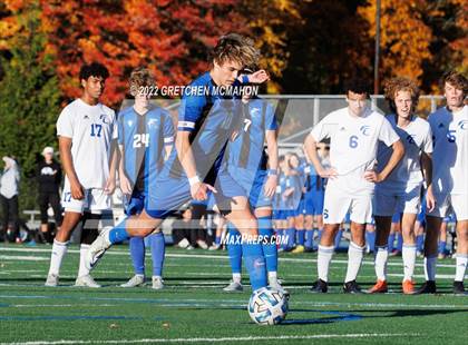 Thumbnail 2 in Ludlowe@Darien (FCIAC 1/4finals) photogallery.