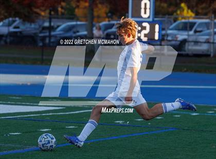 Thumbnail 2 in Ludlowe@Darien (FCIAC 1/4finals) photogallery.