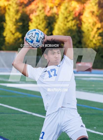 Thumbnail 3 in Ludlowe@Darien (FCIAC 1/4finals) photogallery.