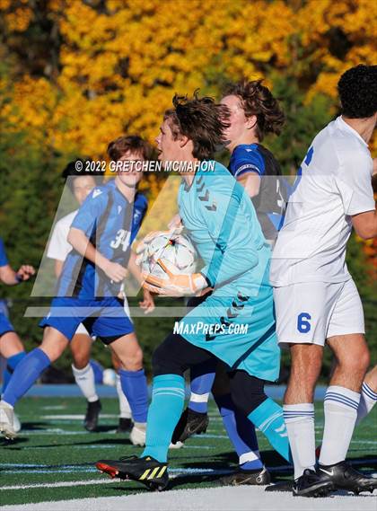 Thumbnail 3 in Ludlowe@Darien (FCIAC 1/4finals) photogallery.