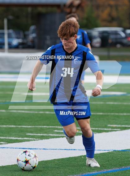 Thumbnail 1 in Ludlowe@Darien (FCIAC 1/4finals) photogallery.