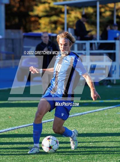 Thumbnail 2 in Ludlowe@Darien (FCIAC 1/4finals) photogallery.