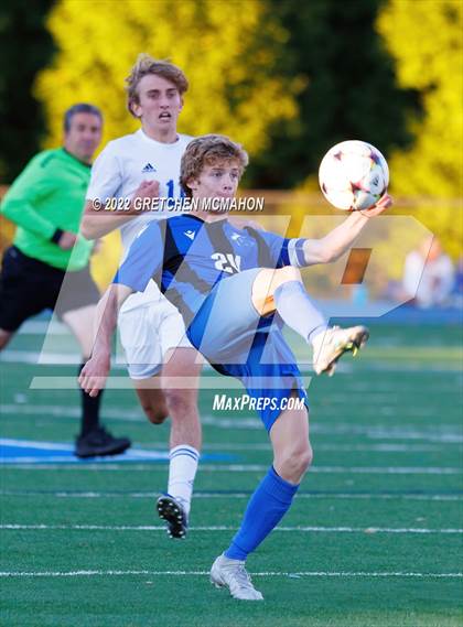 Thumbnail 1 in Ludlowe@Darien (FCIAC 1/4finals) photogallery.