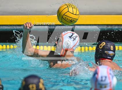 Thumbnail 3 in Estancia vs Roosevelt photogallery.