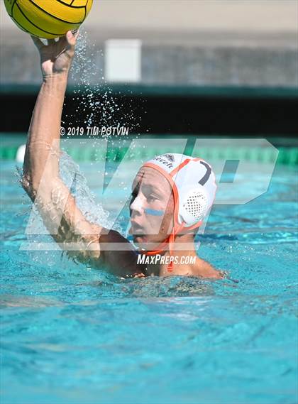 Thumbnail 3 in Estancia vs Roosevelt photogallery.