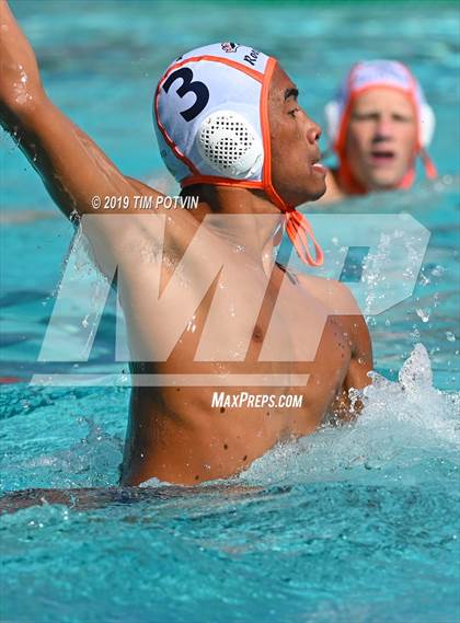Thumbnail 2 in Estancia vs Roosevelt photogallery.