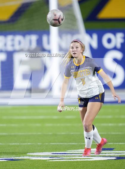 Thumbnail 1 in Boyd vs. McKinney photogallery.