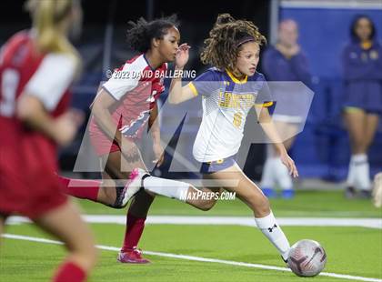 Thumbnail 2 in Boyd vs. McKinney photogallery.