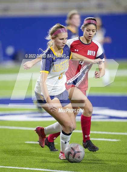 Thumbnail 1 in Boyd vs. McKinney photogallery.