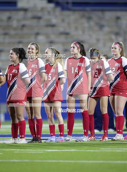 Thumbnail 2 in Boyd vs. McKinney photogallery.