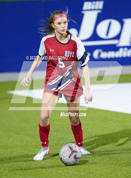 Thumbnail 1 in Boyd vs. McKinney photogallery.