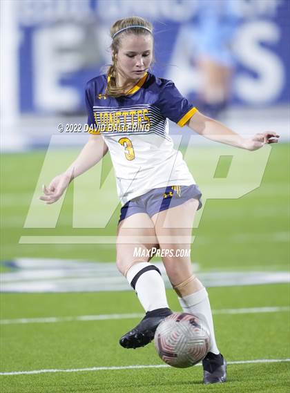 Thumbnail 1 in Boyd vs. McKinney photogallery.