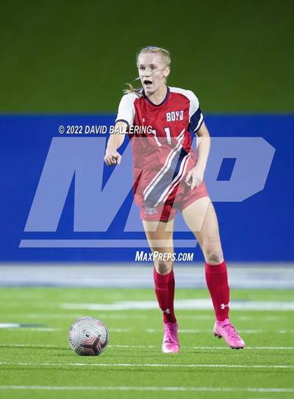 Thumbnail 1 in Boyd vs. McKinney photogallery.