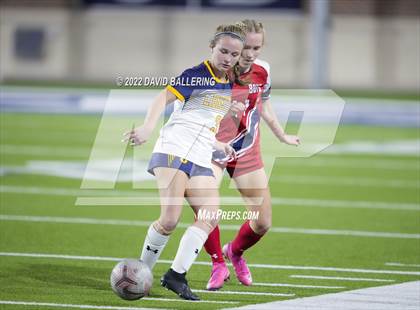 Thumbnail 1 in Boyd vs. McKinney photogallery.
