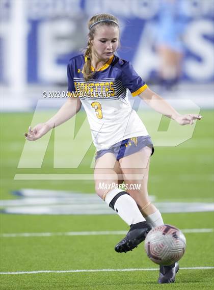 Thumbnail 2 in Boyd vs. McKinney photogallery.
