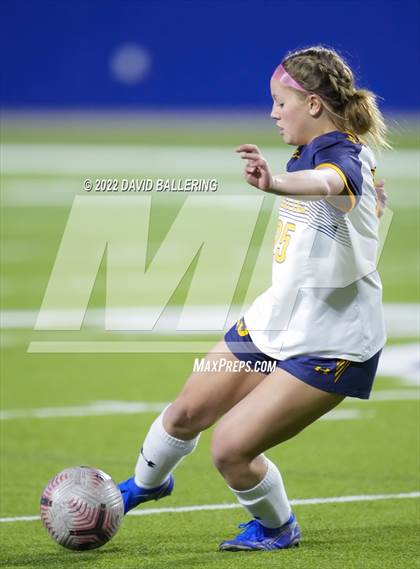 Thumbnail 1 in Boyd vs. McKinney photogallery.