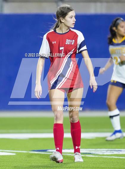 Thumbnail 3 in Boyd vs. McKinney photogallery.