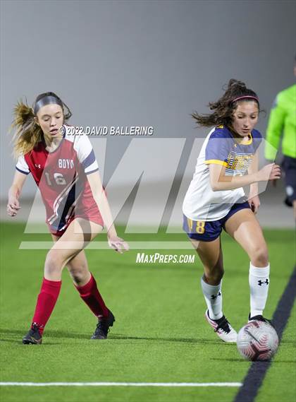 Thumbnail 2 in Boyd vs. McKinney photogallery.