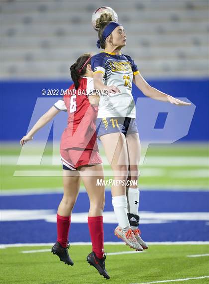 Thumbnail 1 in Boyd vs. McKinney photogallery.