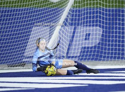 Thumbnail 2 in Boyd vs. McKinney photogallery.