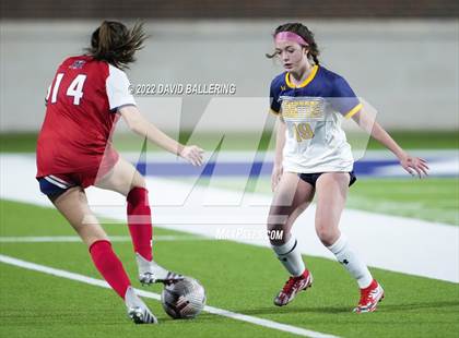Thumbnail 1 in Boyd vs. McKinney photogallery.