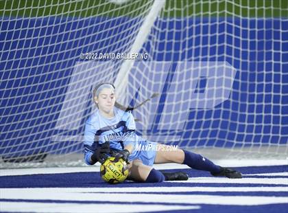 Thumbnail 1 in Boyd vs. McKinney photogallery.