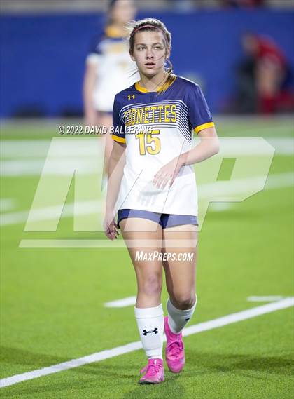 Thumbnail 3 in Boyd vs. McKinney photogallery.