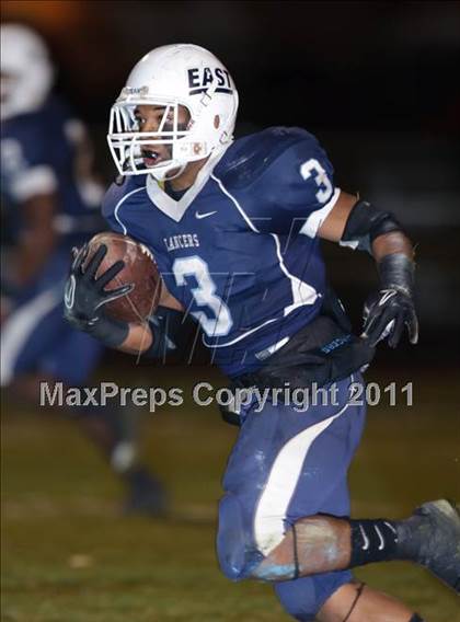 Thumbnail 3 in Wheaton-Warrenville South @ East (IHSA Class 7A Semifinals) photogallery.
