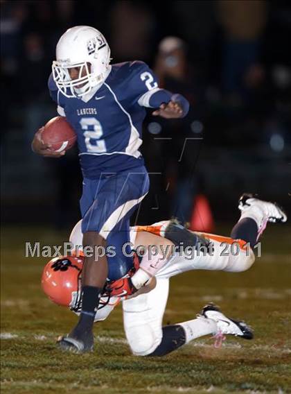 Thumbnail 3 in Wheaton-Warrenville South @ East (IHSA Class 7A Semifinals) photogallery.