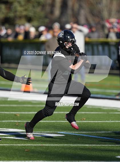 Thumbnail 1 in Bedford vs. Pinkerton (NHIAA D1 Final) photogallery.