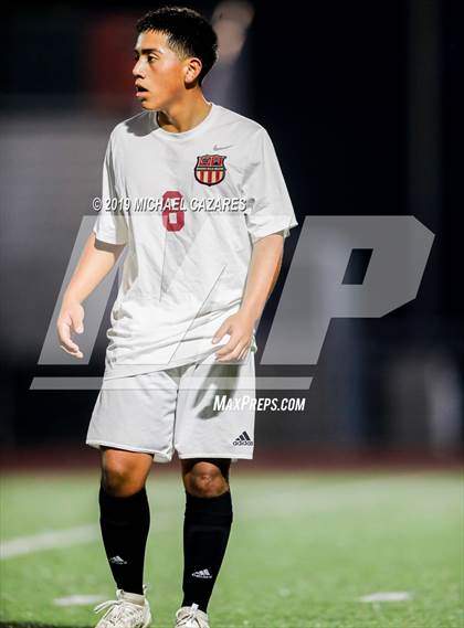 Thumbnail 3 in Cathedral Catholic vs. Mission Hills photogallery.