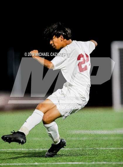 Thumbnail 1 in Cathedral Catholic vs. Mission Hills photogallery.