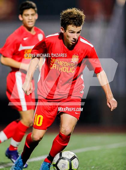 Thumbnail 3 in Cathedral Catholic vs. Mission Hills photogallery.