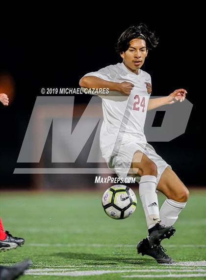 Thumbnail 1 in Cathedral Catholic vs. Mission Hills photogallery.