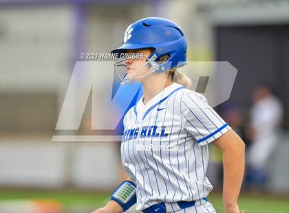 Thumbnail 3 in Gilmer vs. Spring Hill (UIL 4A Bi-District Playoff) photogallery.