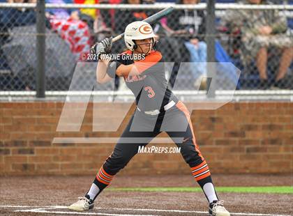 Thumbnail 3 in Gilmer vs. Spring Hill (UIL 4A Bi-District Playoff) photogallery.