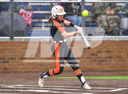 Thumbnail 2 in Gilmer vs. Spring Hill (UIL 4A Bi-District Playoff) photogallery.