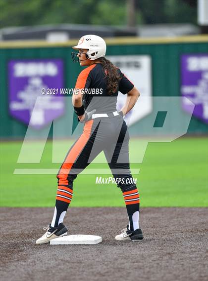 Thumbnail 1 in Gilmer vs. Spring Hill (UIL 4A Bi-District Playoff) photogallery.