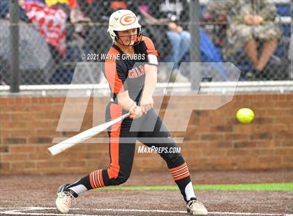 Thumbnail 1 in Gilmer vs. Spring Hill (UIL 4A Bi-District Playoff) photogallery.