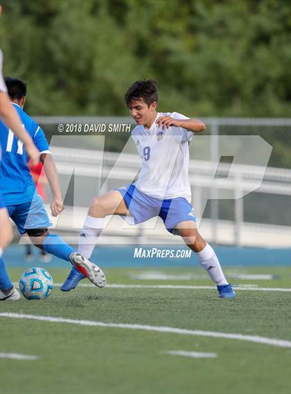 Thumbnail 2 in St. Pius X @ Blue Springs South (Blue Springs South Tournament) photogallery.