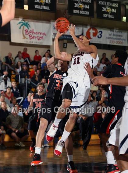Thumbnail 2 in Winter Park vs. Findlay Prep (City of Palms Classic) photogallery.