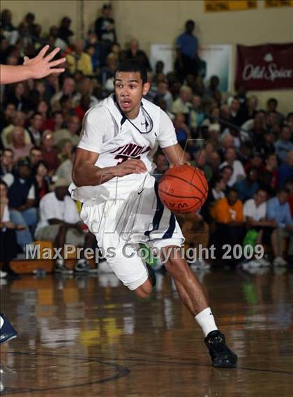 Thumbnail 3 in Winter Park vs. Findlay Prep (City of Palms Classic) photogallery.